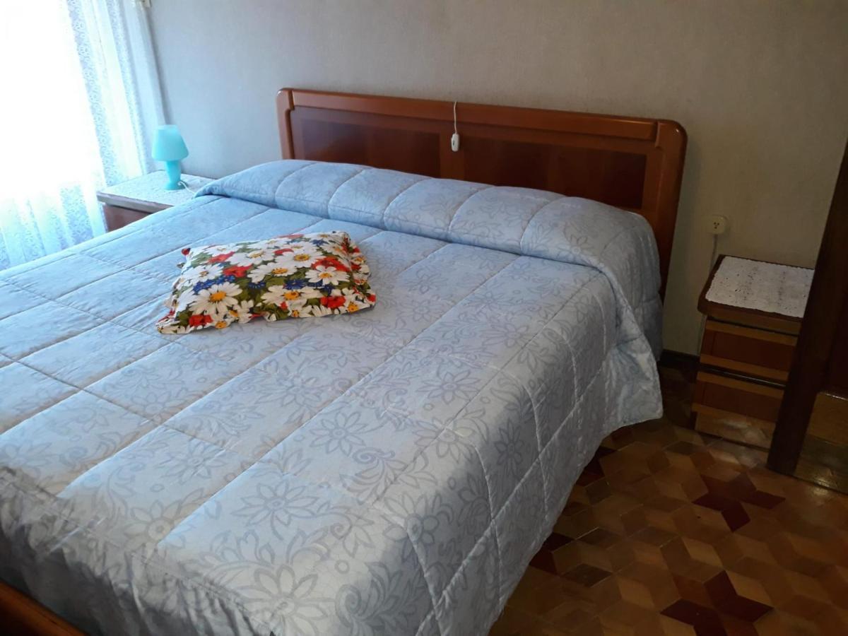 Appartamento Con Parcheggio Pubblico Sotto Casa Saint-Vincent Bagian luar foto