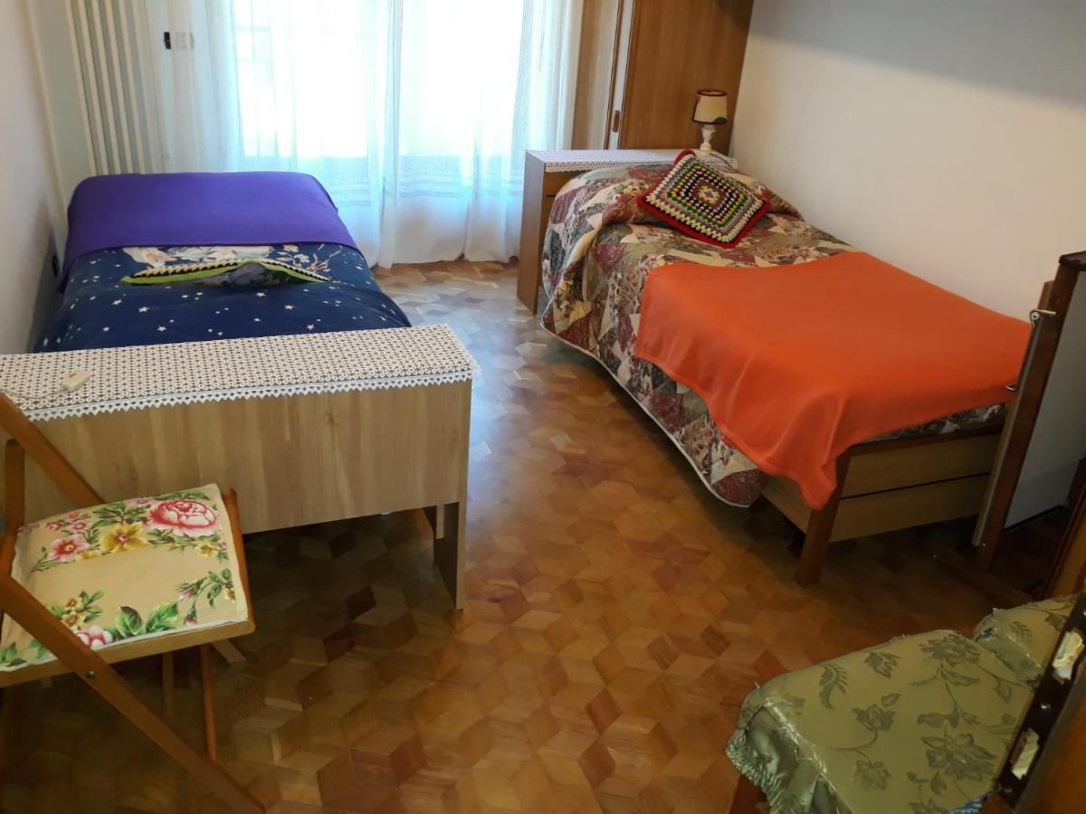 Appartamento Con Parcheggio Pubblico Sotto Casa Saint-Vincent Bagian luar foto